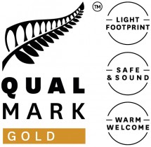 Qualmark Gold Award Logo Stacked v7